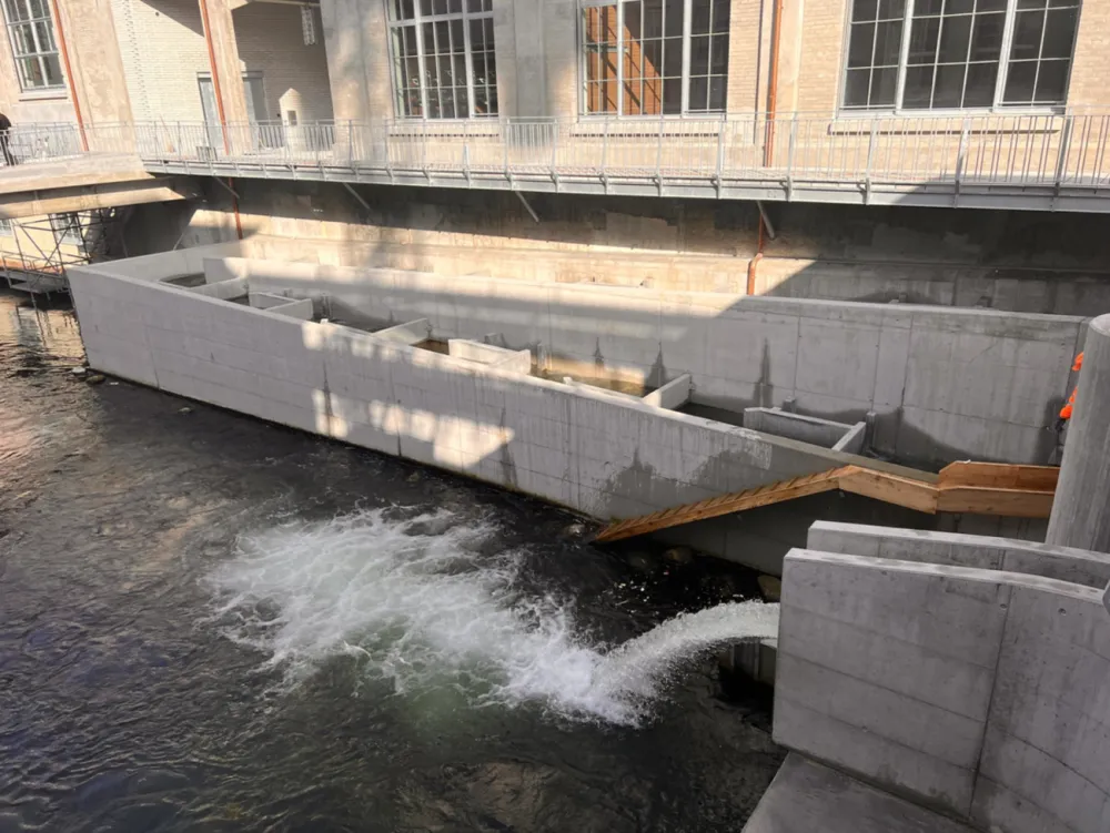 Flusswasserkraftwerk
