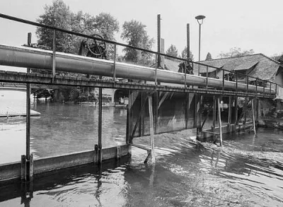 The weir at the end of the lake